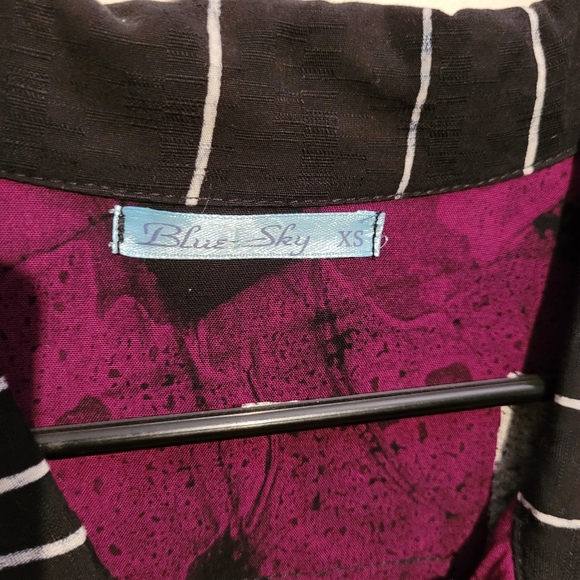 100% Rayon Blue Sky Blouse - Picture 3 of 6